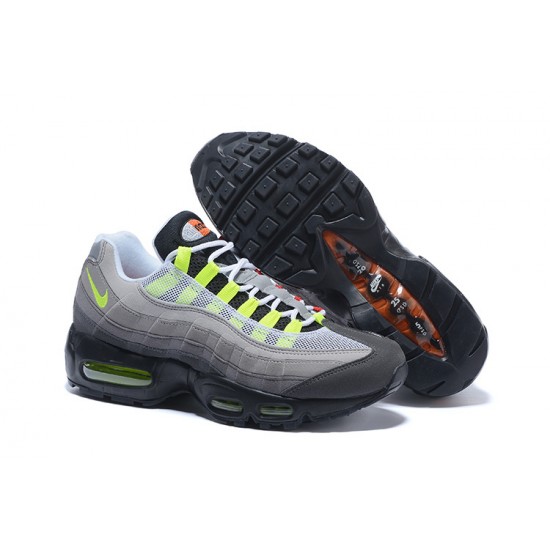 Sports Shoes Nike Air Max 95 OG QS (W/M) Blacksafety Orangevolt 810374-078